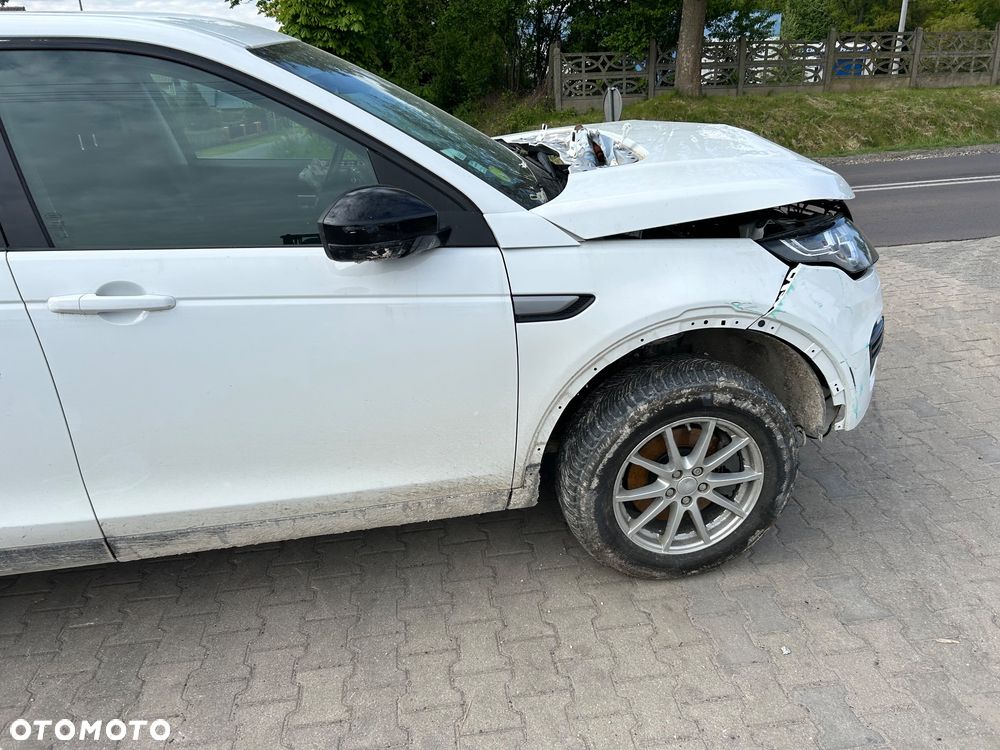 Land Rover Discovery Sport - 8
