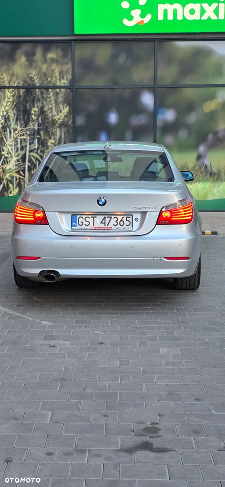 BMW Seria 5 520d - 8