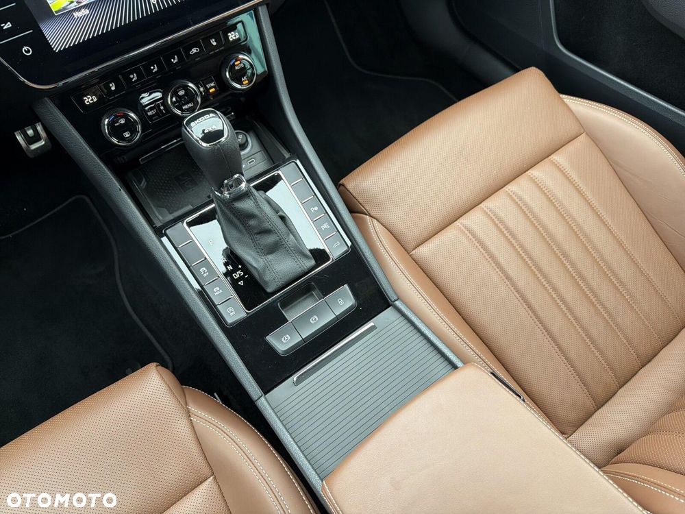 Skoda Superb 2.0 TDI SCR 4x4 L&K DSG - 22