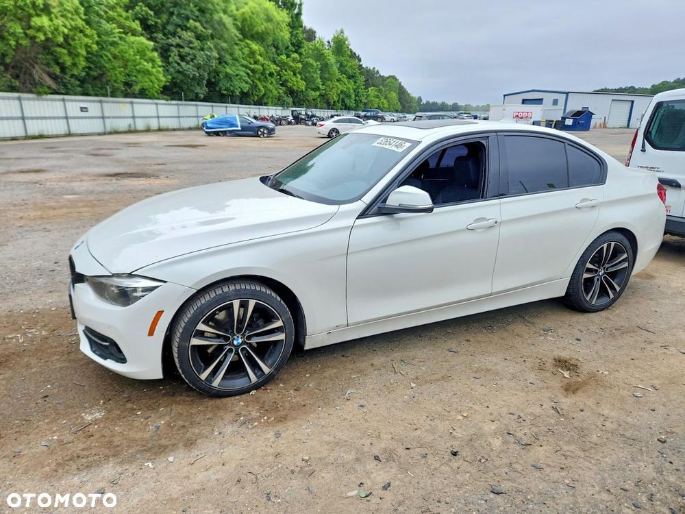 BMW Seria 3 330i M Sport - 1