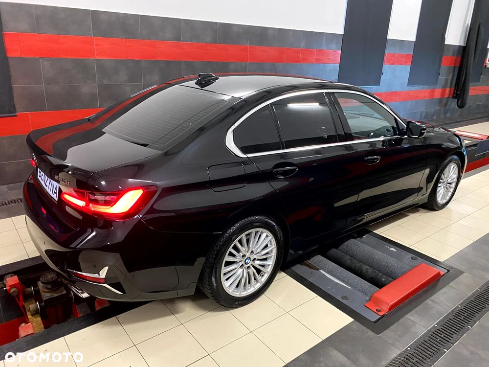 BMW Seria 3 320i GPF M Sport Shadow sport - 10