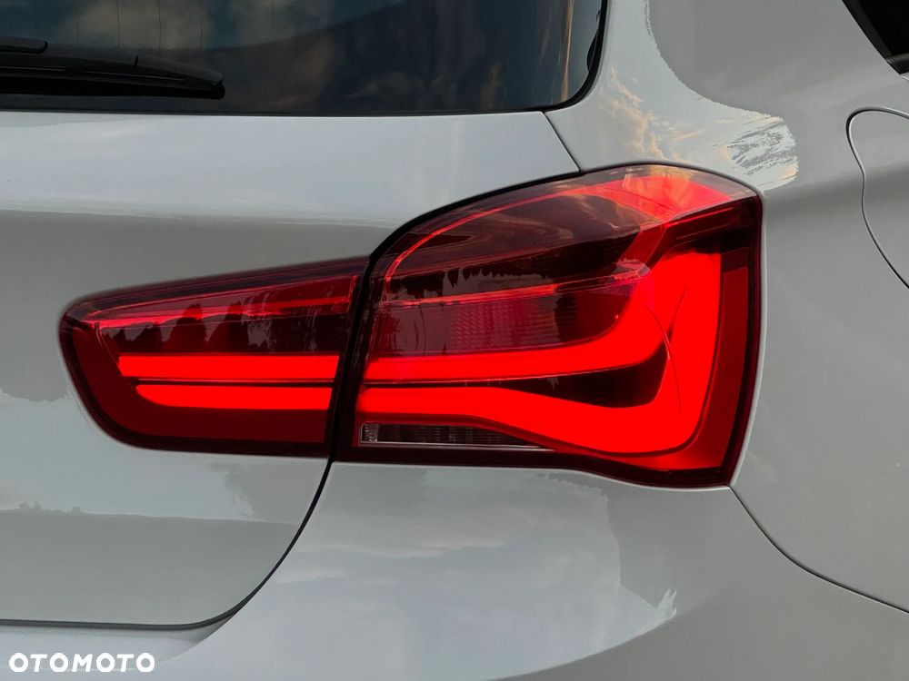 BMW Seria 1 118i Sport Line - 19