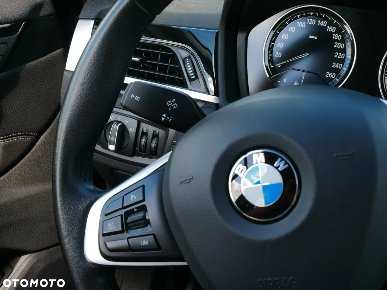 BMW X1 sDrive18d - 22