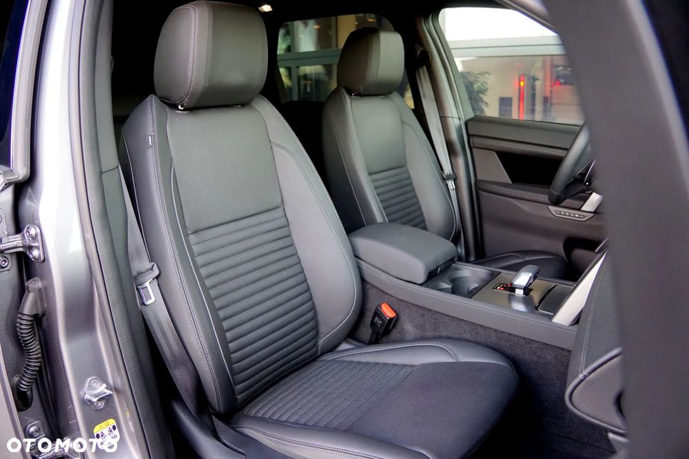 Land Rover Discovery Sport 2.0 D200 mHEV Landmark - 24