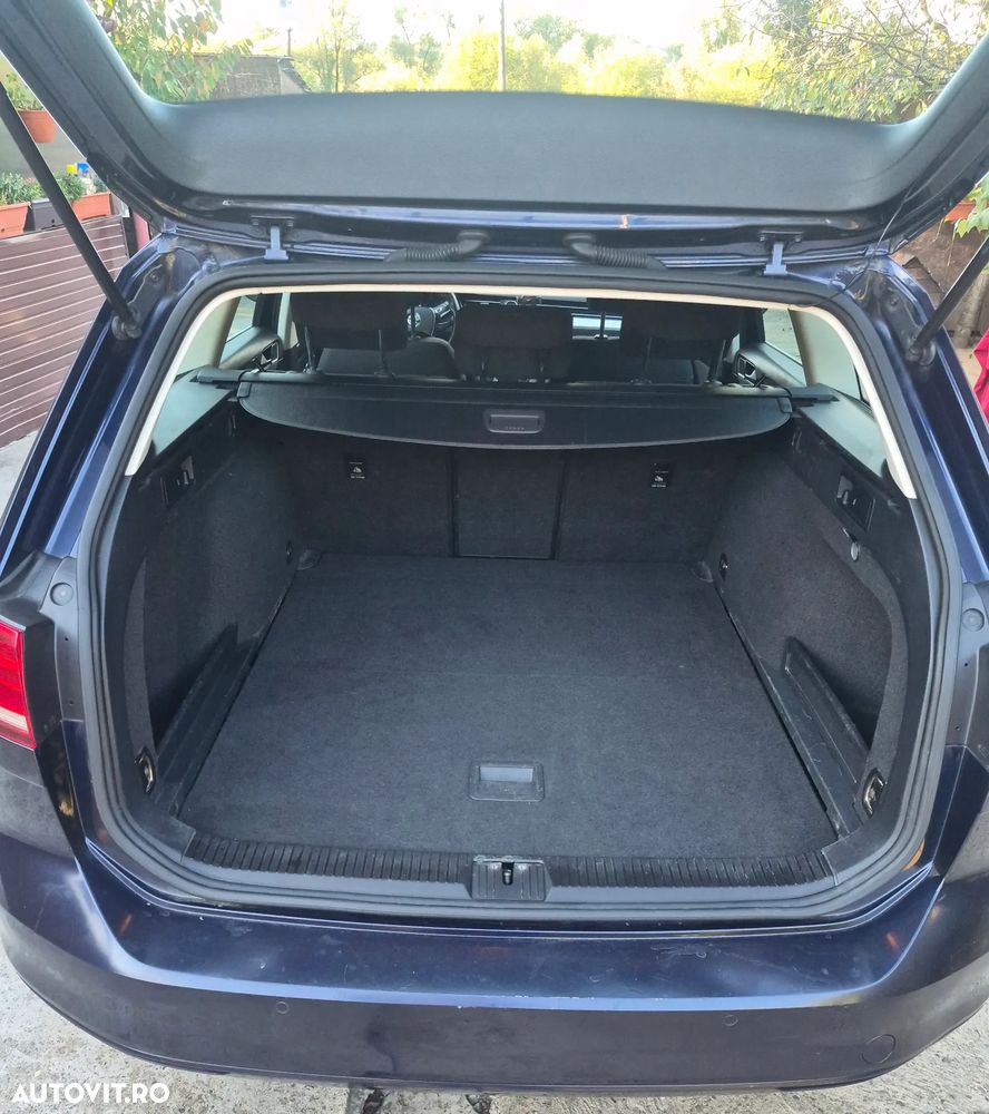 Volkswagen Passat 1.6 TDI Comfortline - 10