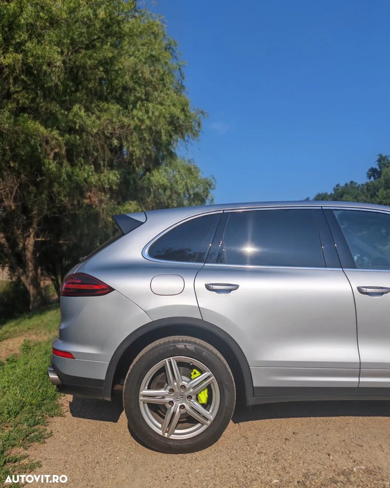 Porsche Cayenne - 17