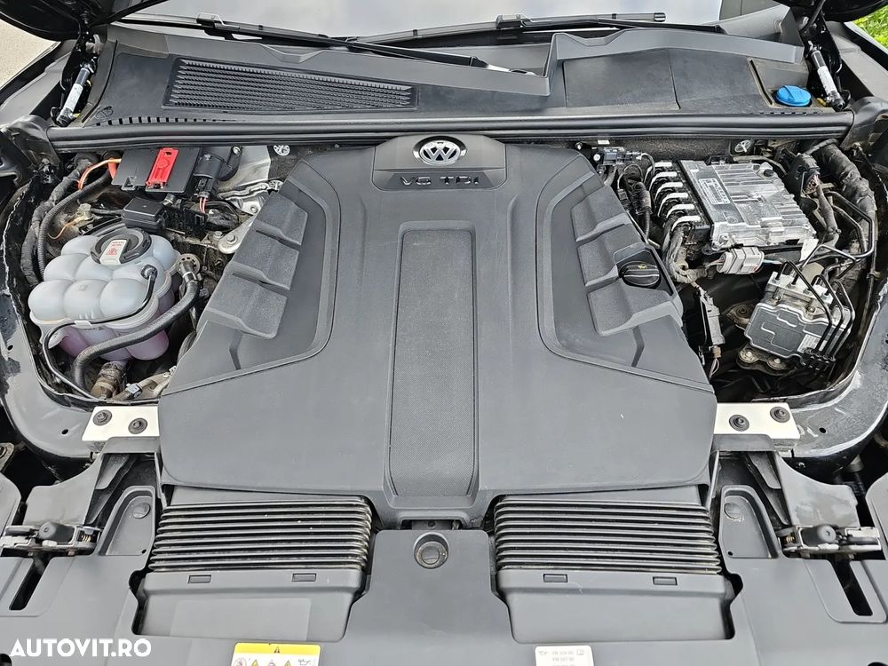 Volkswagen Touareg V6 TDI 4MOTION Style - 18