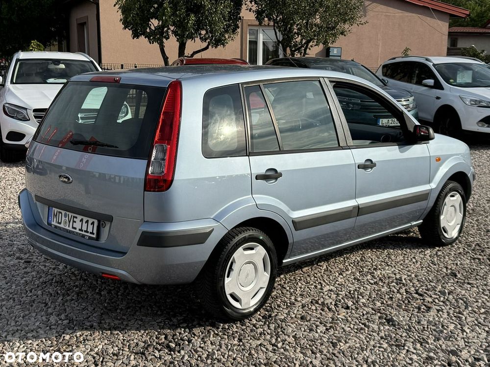 Ford Fusion - 7