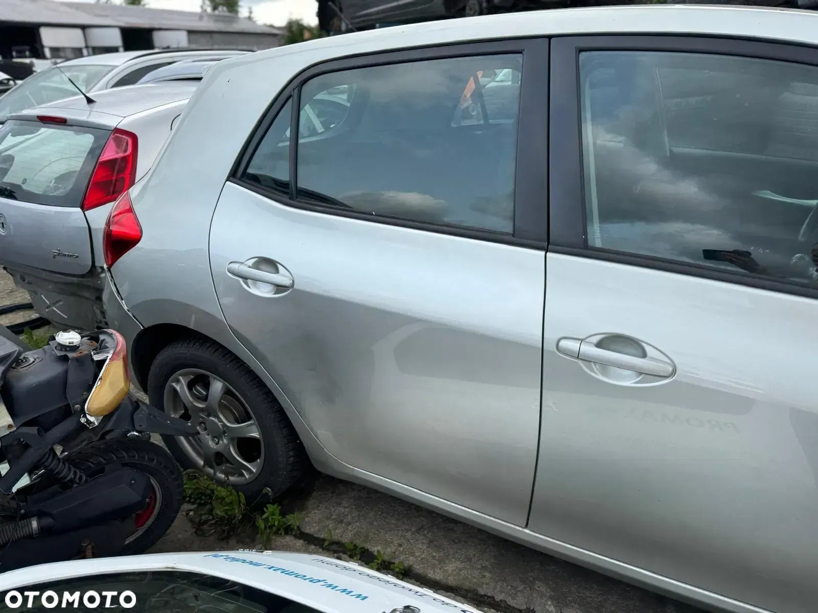 Toyota Auris 2007r poj. 2.0 D4D kod silnika 1AD - na części - 12