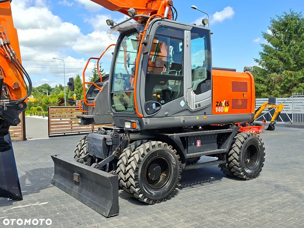 Hitachi ZX140 ROTOTILT - 16