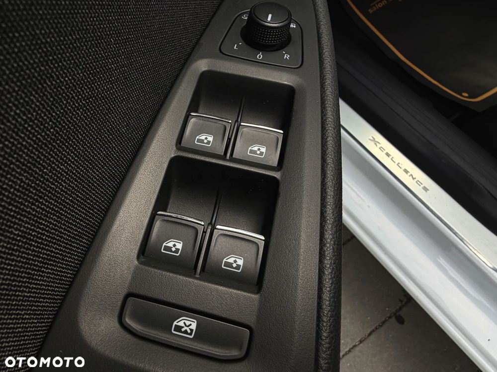 Seat Leon 2.0 TDI Xcellence S&S DSG - 22