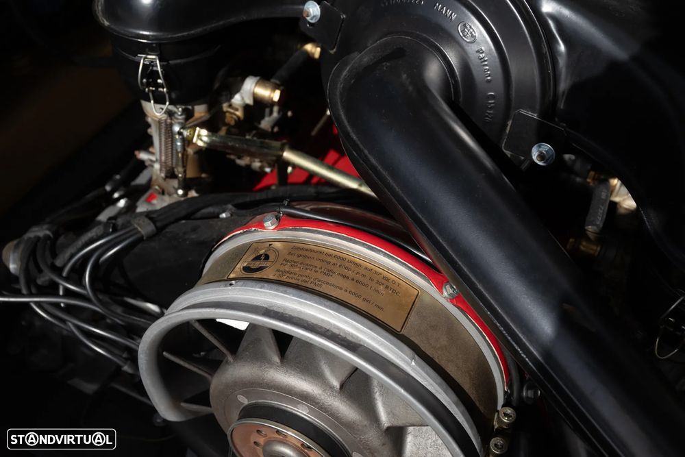 Porsche 911 Série F - 13