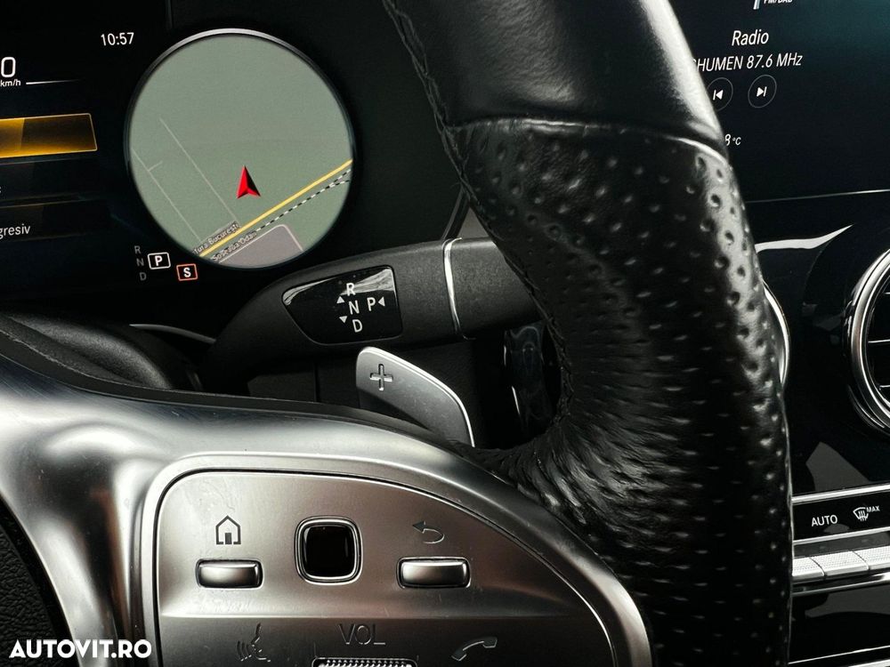 Mercedes-Benz GLC - 36