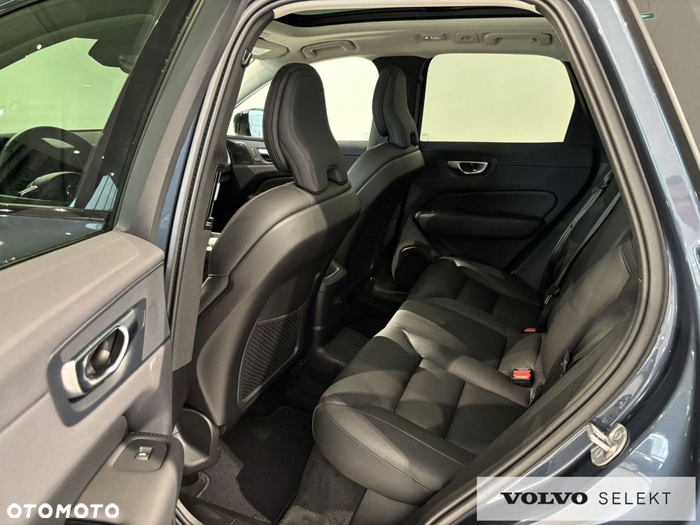 Volvo XC 60 - 24
