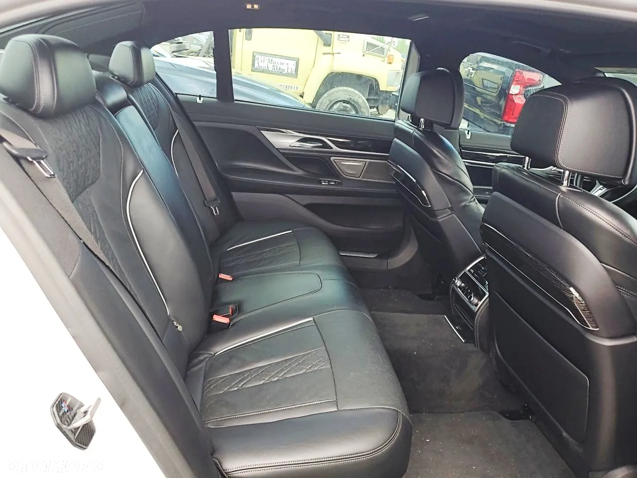 BMW Seria 7 740Li xDrive - 10