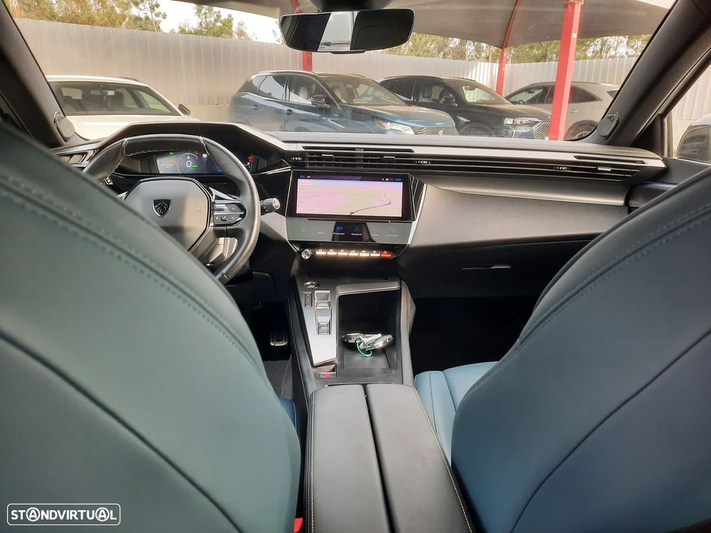 Peugeot 308 SW 1.6 Hybrid GT Pack e-EAT8 - 36