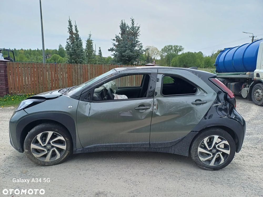 Toyota Aygo X 1.0 VVT-i Executive - 4