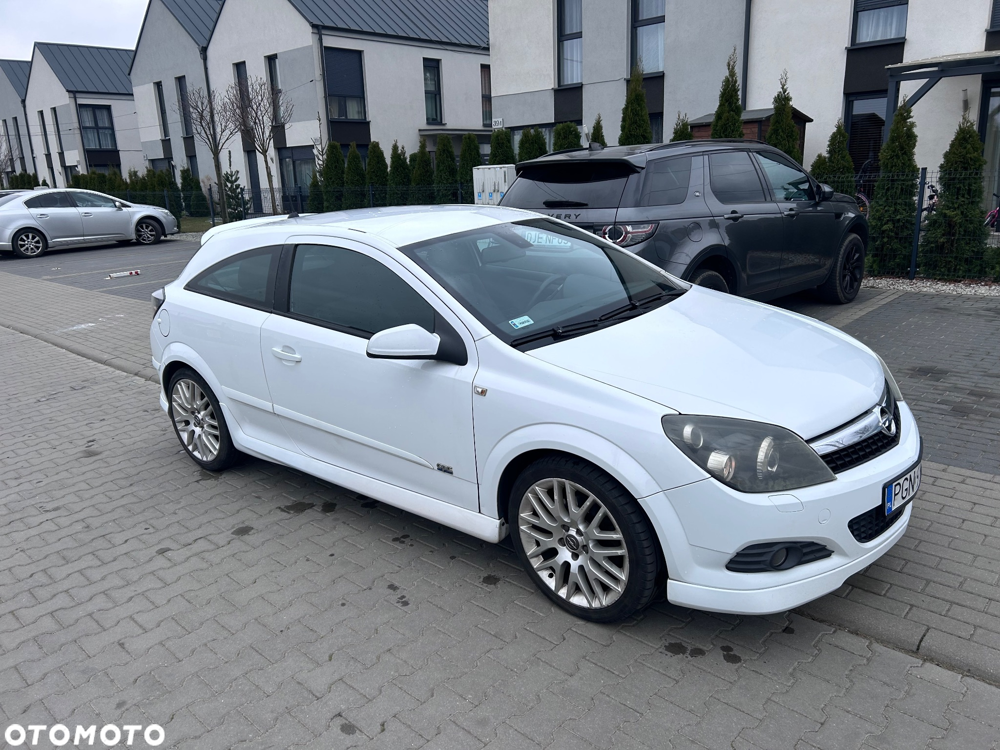Opel Astra III GTC 1.7 CDTI Sport - 2