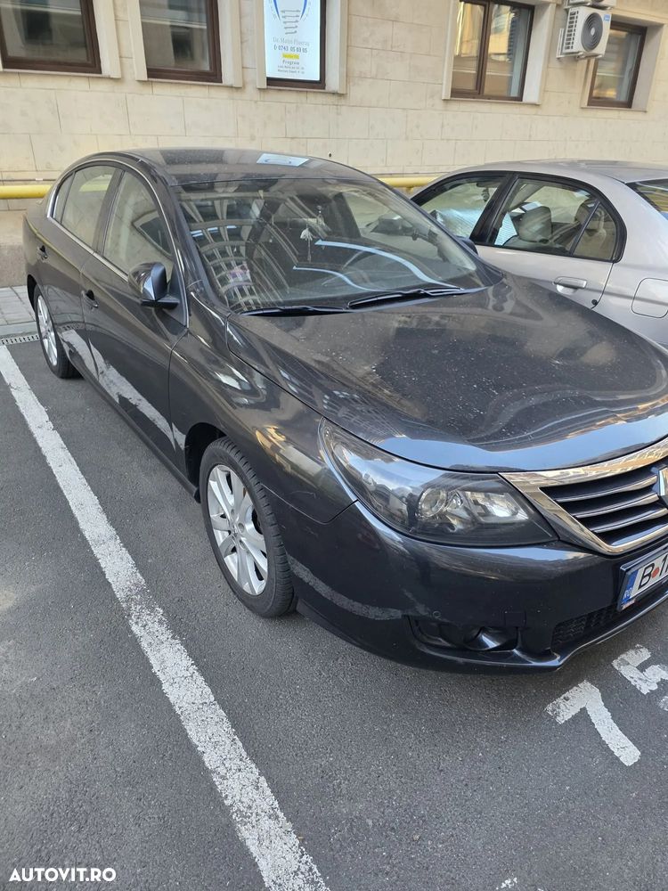 Renault Latitude - 8