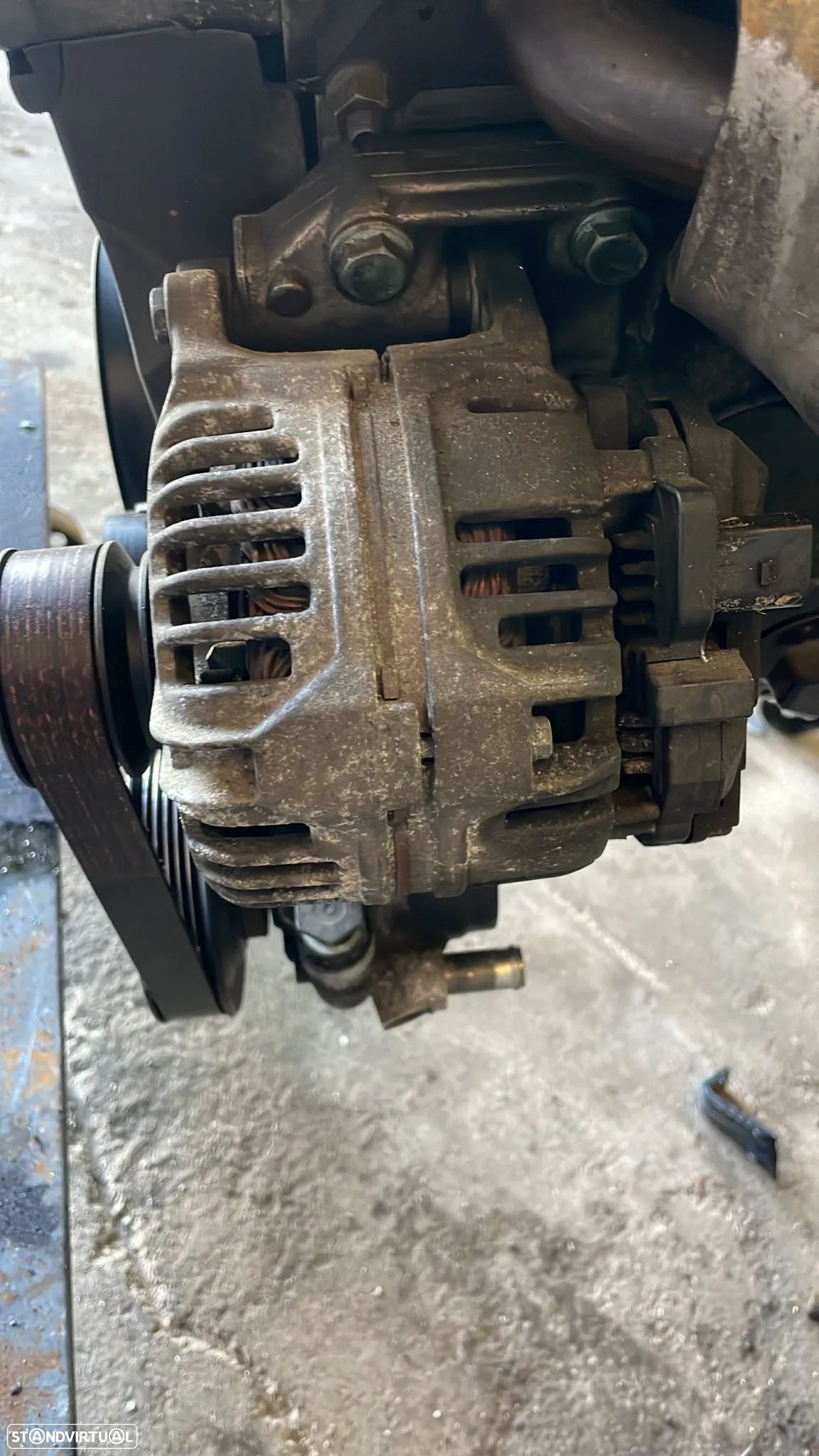 Alternador WV Golf 4 1.4 gasolina - 1