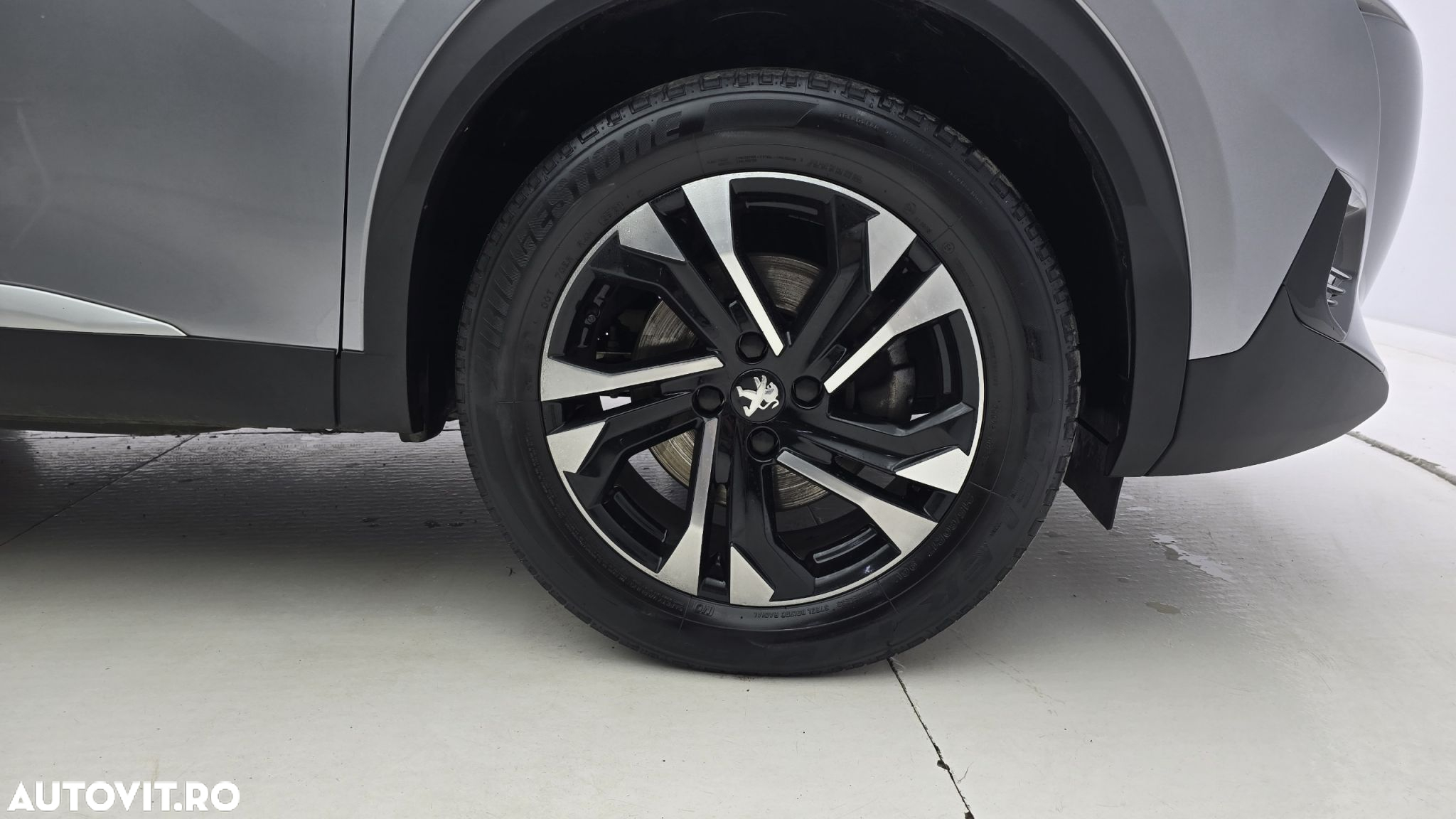 Peugeot 2008 1.5 BlueHDI STT EAT8 Allure - 23