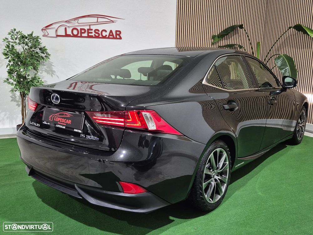 Lexus IS 300H Executive+ - 4