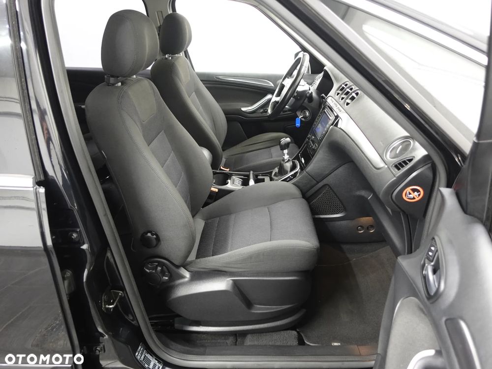 Ford S-Max - 25