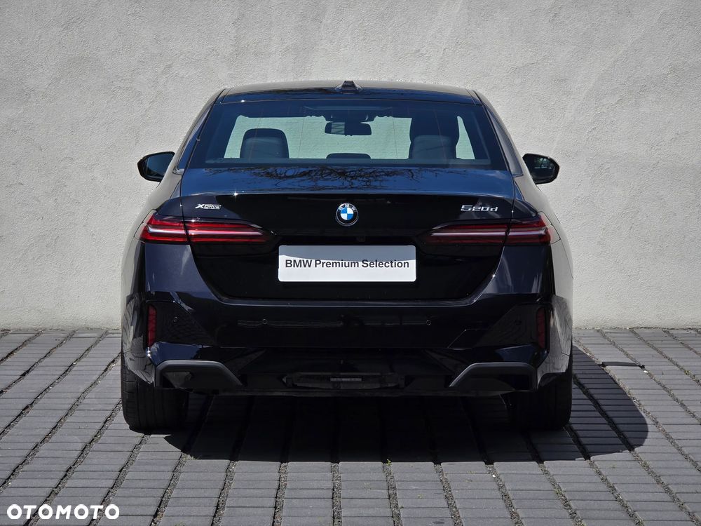 BMW Seria 5 520d xDrive mHEV M Sport - 7