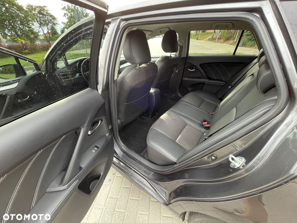 Toyota Avensis 2.0 D-4D Premium - 10