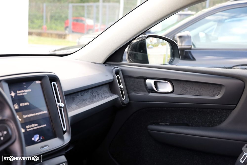 Volvo XC 40 2.0 D3 - 14