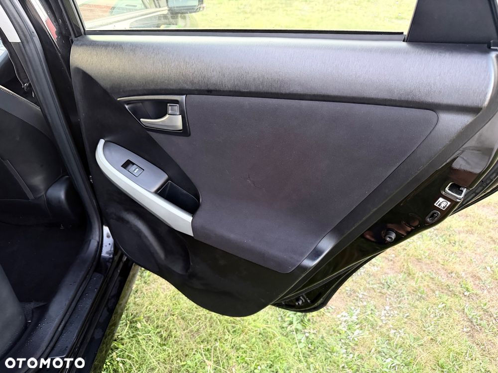 Toyota Prius 1.8 HSD Life - 23