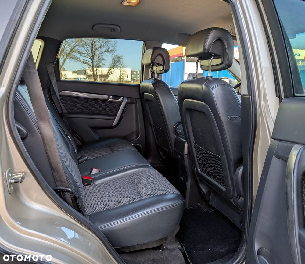 Chevrolet Captiva 2.4 4WD 7 Sitzer LT - 17