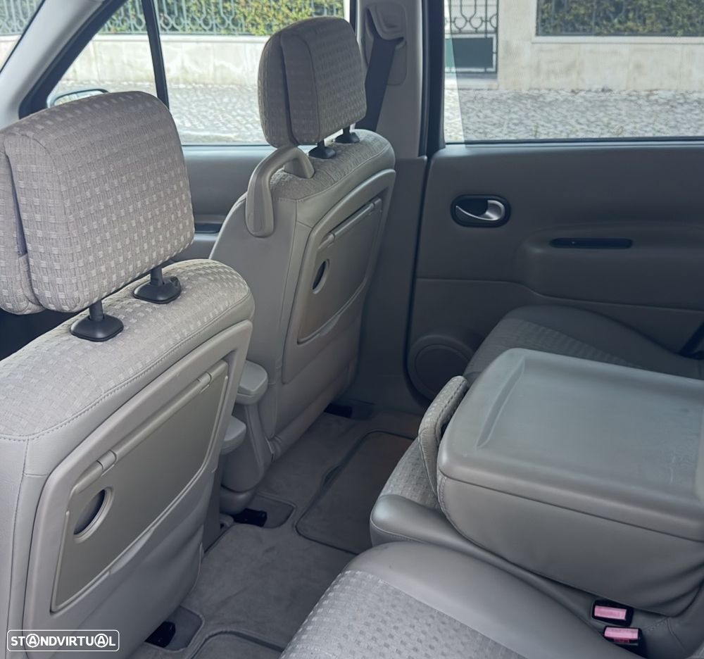 Renault Scénic 1.5 dCi Confort Dynamique - 28