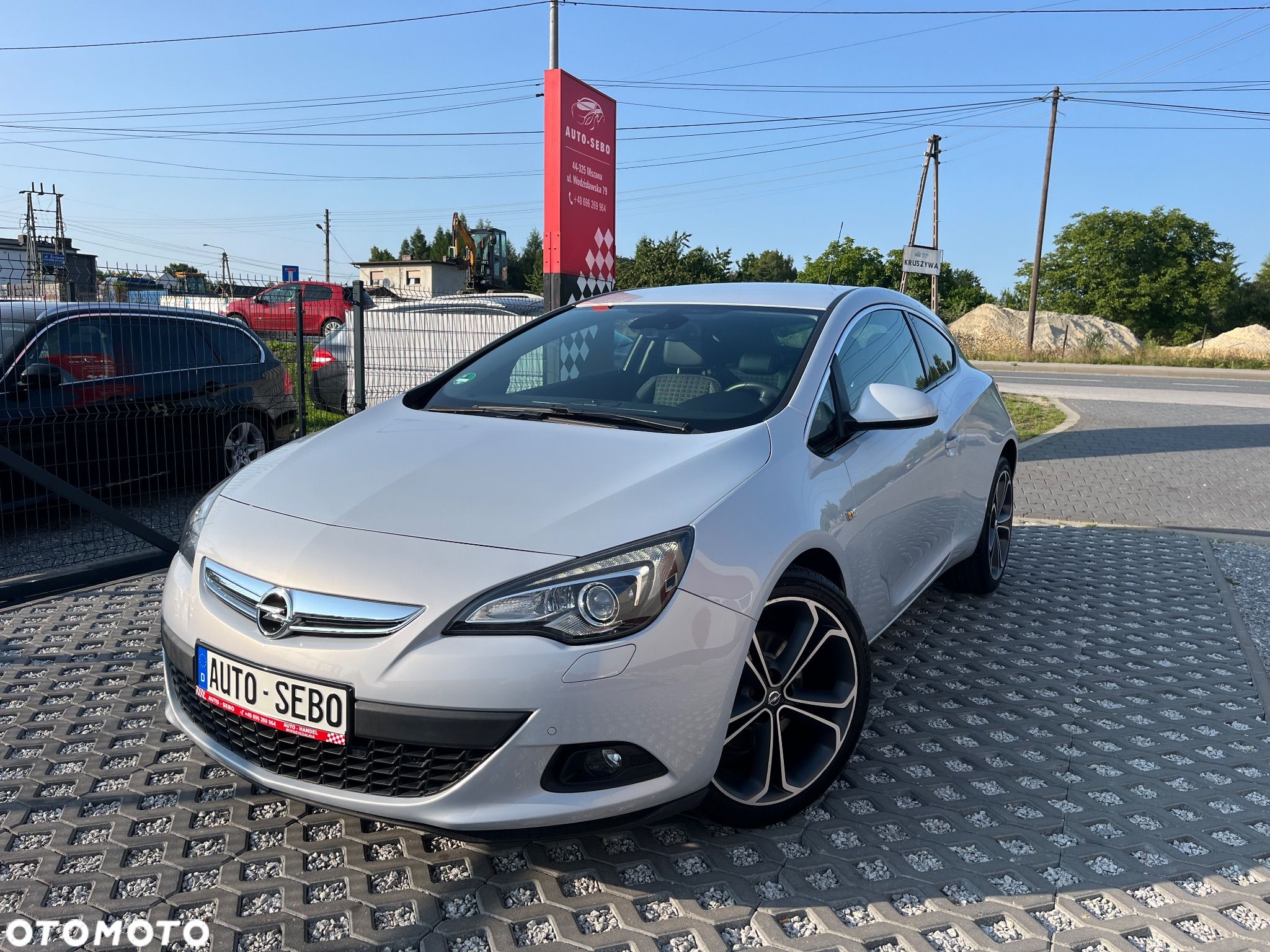 Opel Astra GTC 1.4 Turbo - 1