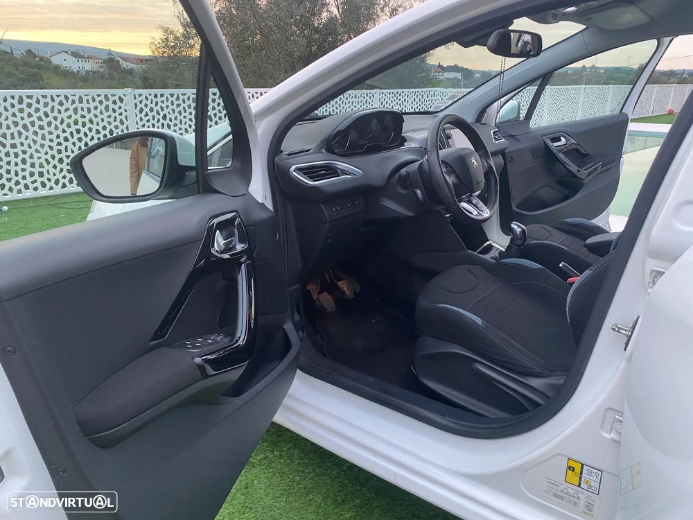 Peugeot 208 1.4 HDi Active - 7