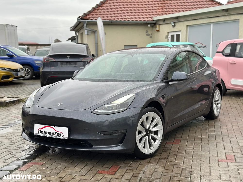 Tesla Model 3 AWD Long Range - 1