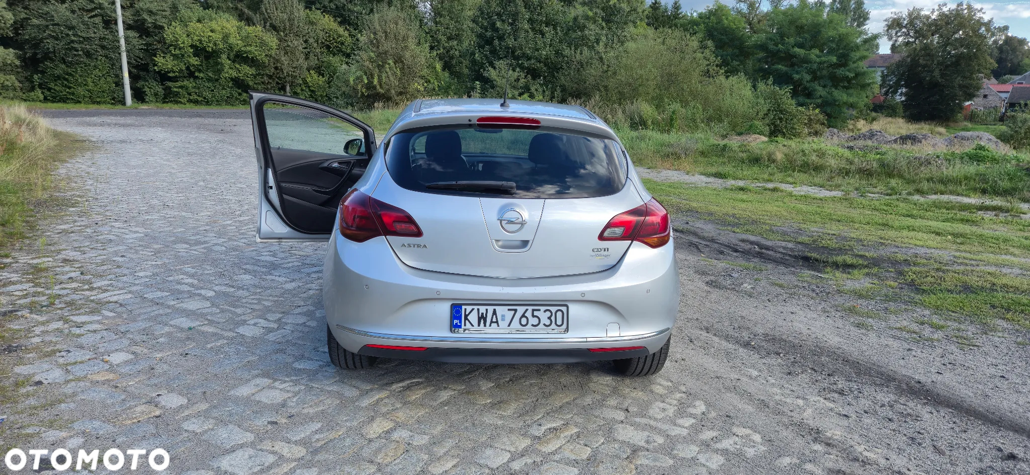 Opel Astra IV 1.6 CDTI Cosmo - 4