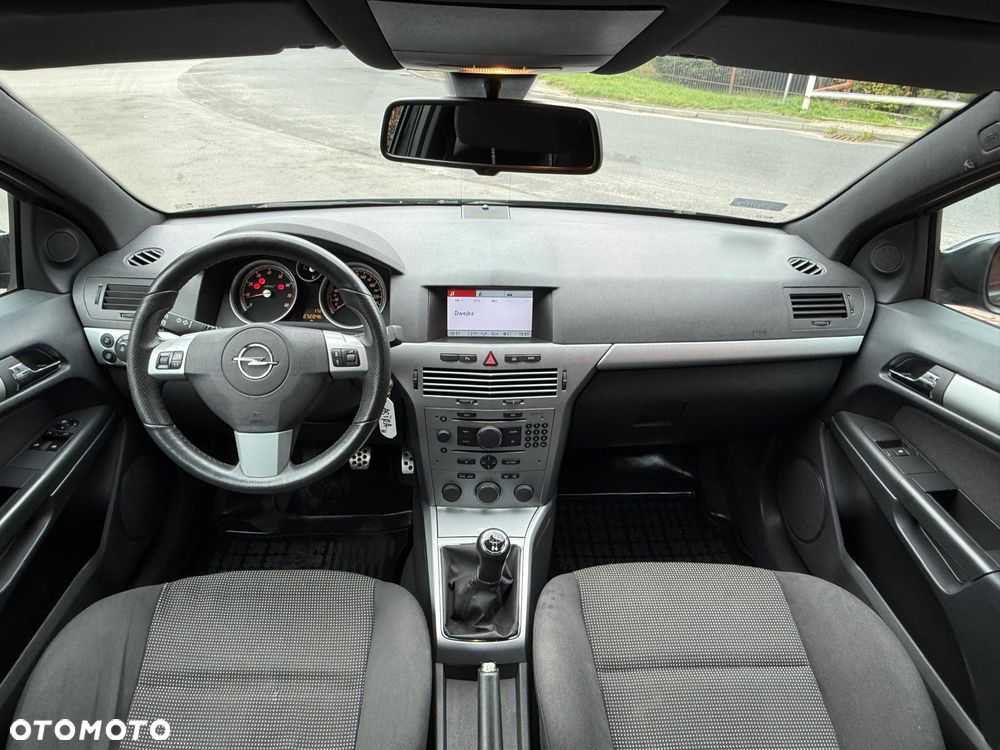 Opel Astra 1.8 Sport - 9