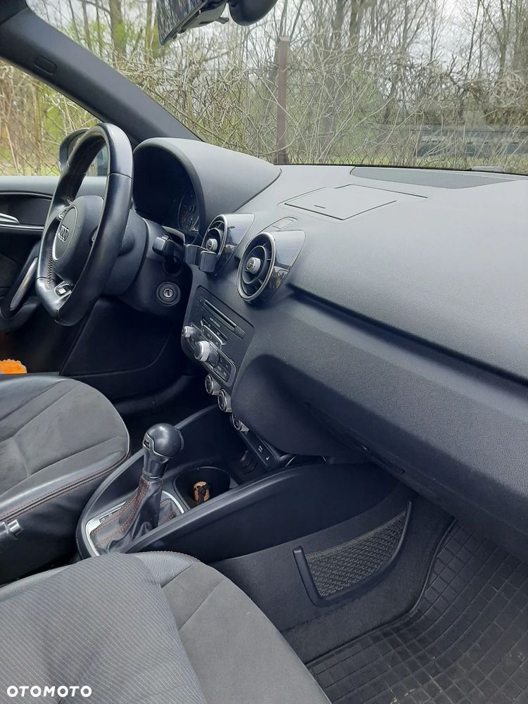 Audi A1 Sportback 1.6 TDI Sport S tronic - 21