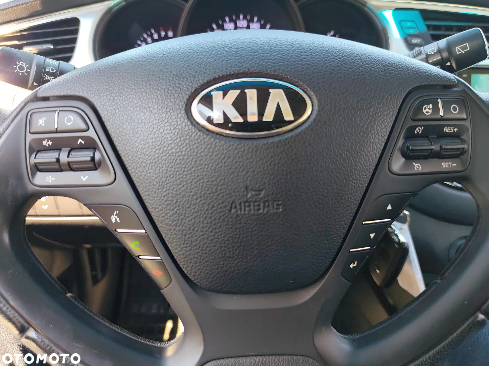 Kia Ceed 1.4 Attract - 19