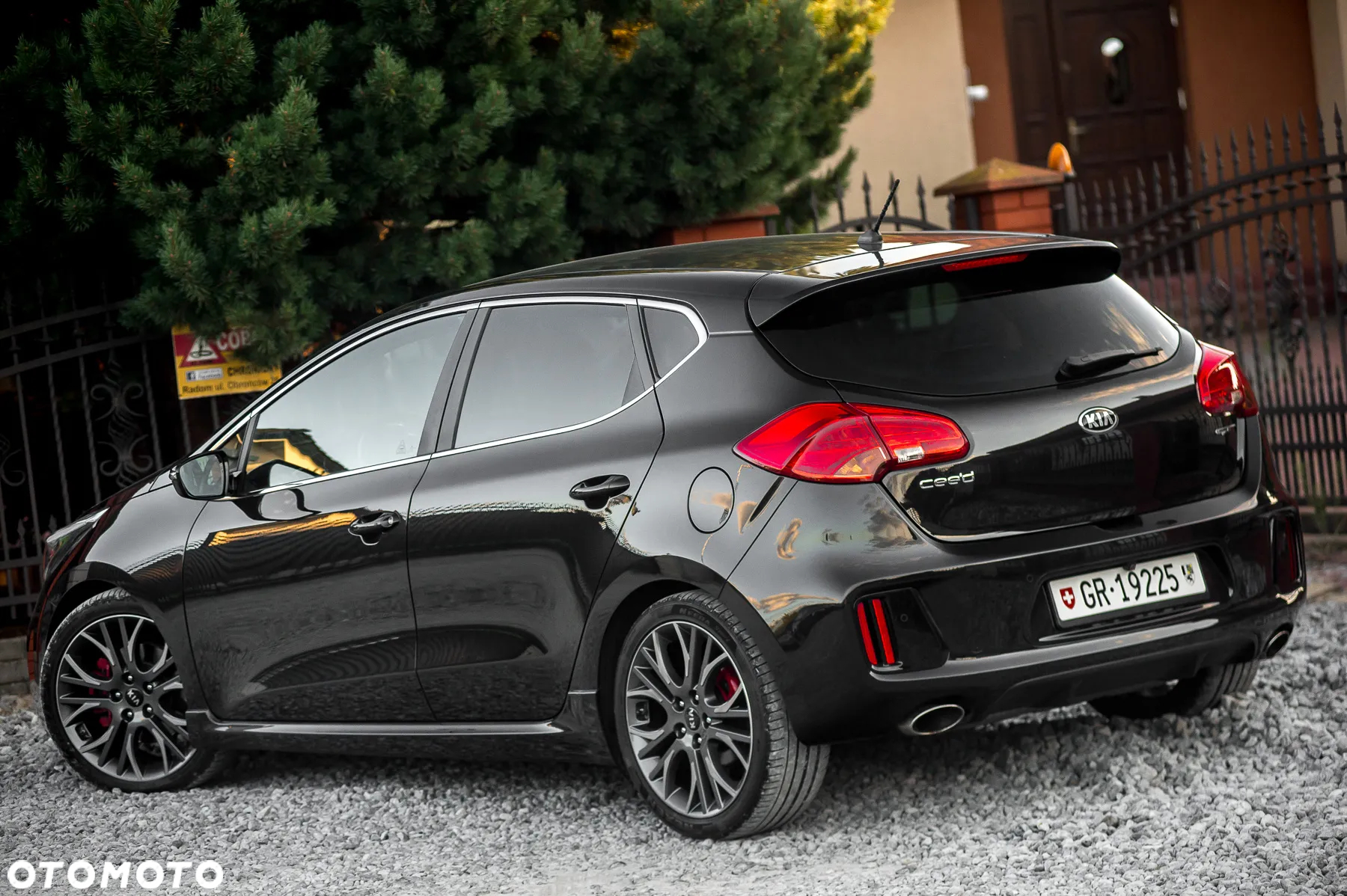 Kia Ceed 1.6 T-GDI GT - 10