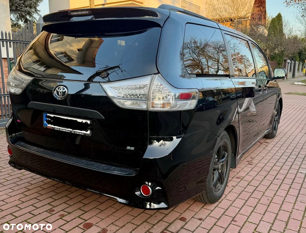 Toyota Sienna 3.5 V6 XLE AWD - 4