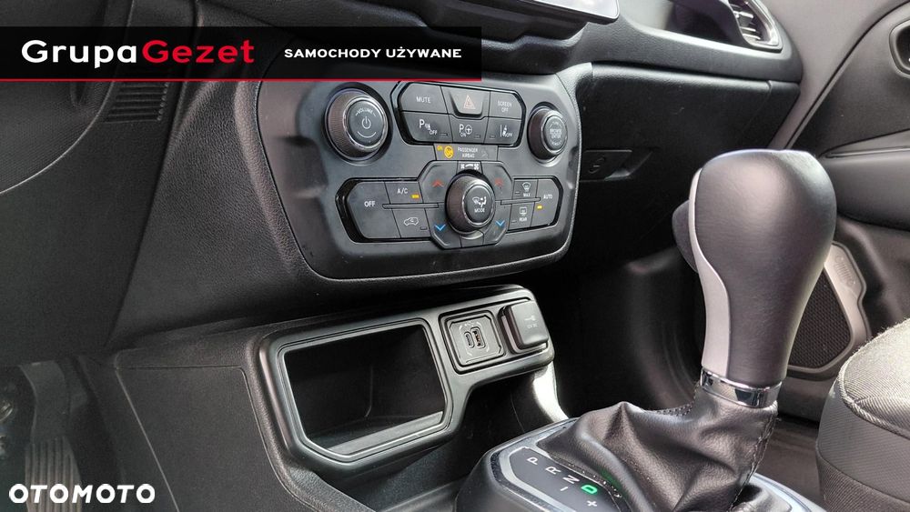 Jeep Renegade - 18