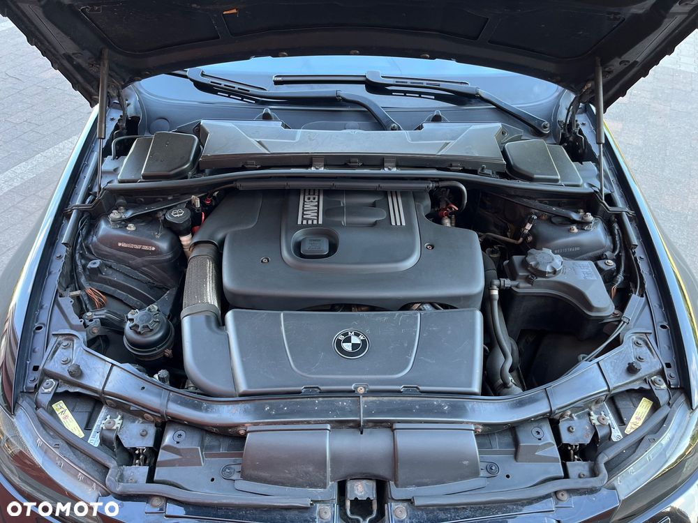 BMW Seria 3 - 37