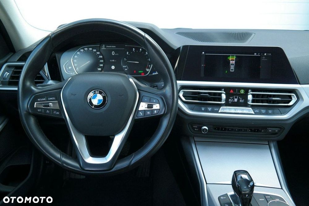 BMW Seria 3 - 18