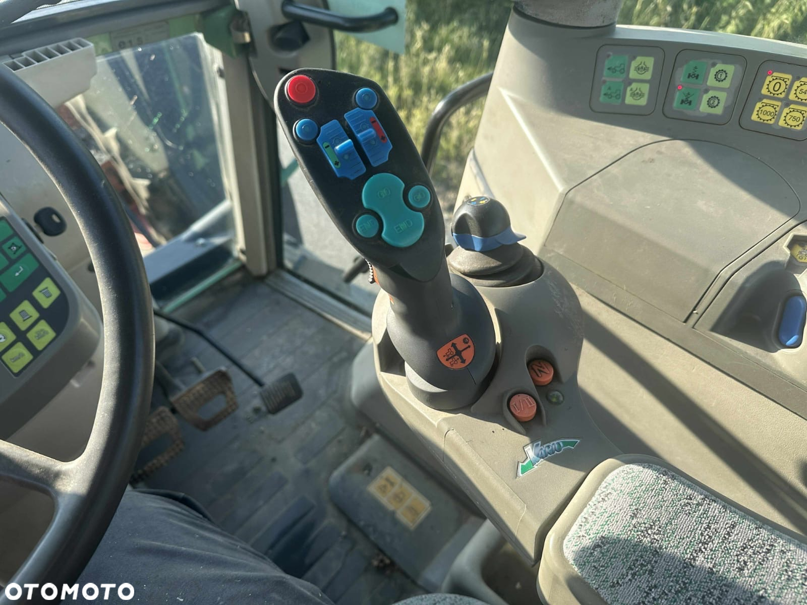 Fendt VARIO 712 - 14