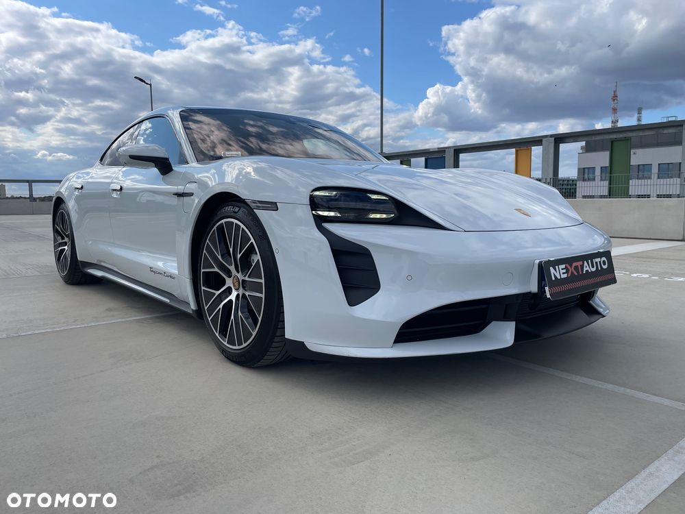 Porsche Taycan Turbo - 2