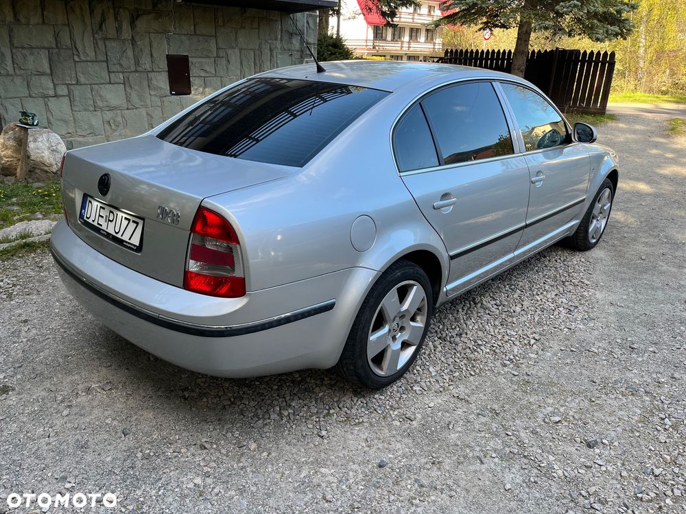 Skoda Superb 2.0 Comfort - 3