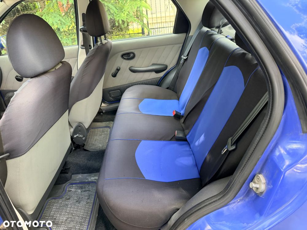 Fiat Albea 1.4 Fresh - 9