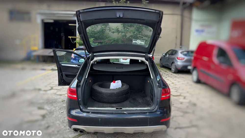 Audi A4 Allroad 2.0 TDI Quattro - 9